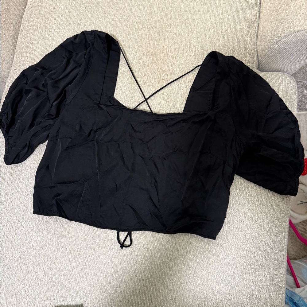 Black Puff Sleeve Crop Top